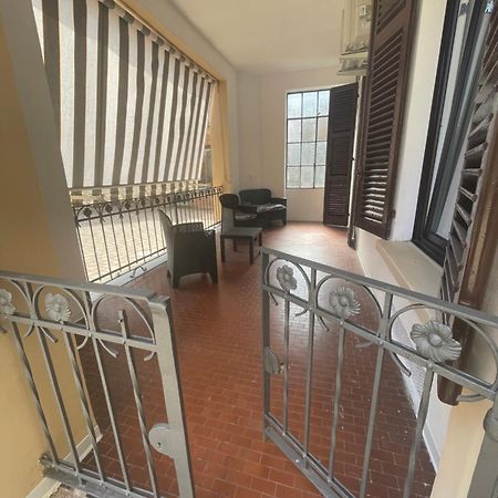 דירות אסטי La Casa Nel Viale מראה חיצוני תמונה